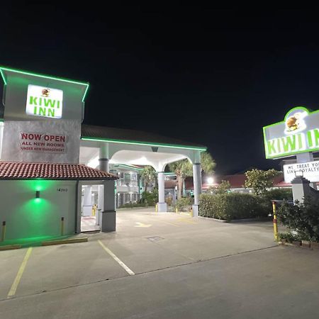 Kiwi Inn Willowbrook Hwy249 Louetta 외부 사진